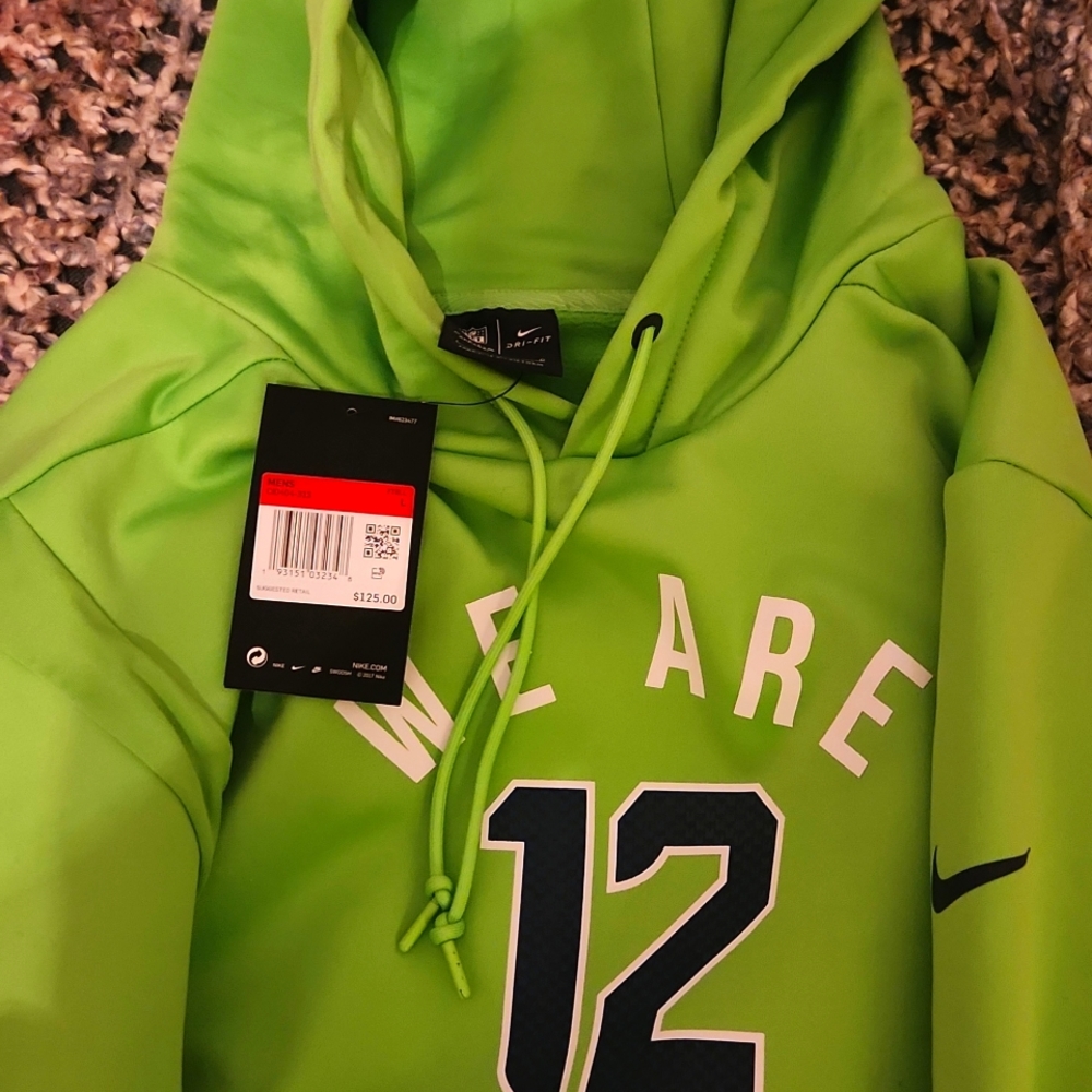 NEW Nike Therma w* Dri Fit Technology